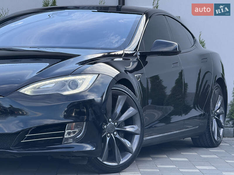 Лифтбек Tesla Model S 2015 в Дрогобыче фото 14 Лифтбек Tesla Model S 2015 в Дрогобыче