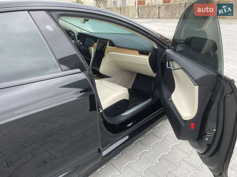Ліфтбек Tesla Model S 2019 в Тернополі фото 11 Ліфтбек Tesla Model S 2019 в Тернополі