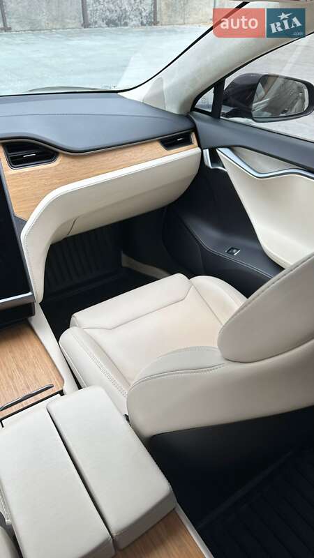 Лифтбек Tesla Model S 2019 в Тернополе