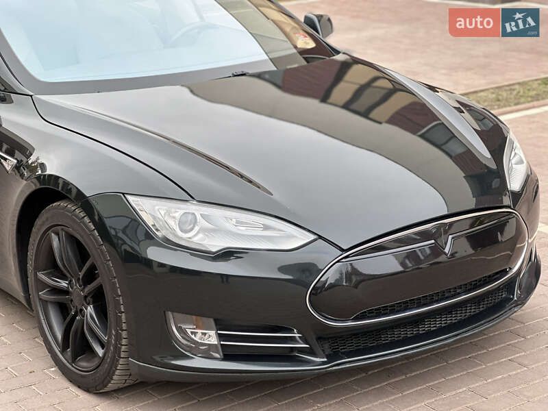 Лифтбек Tesla Model S 2013 в Одессе