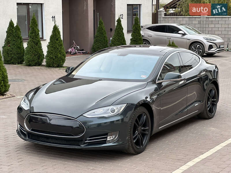 Лифтбек Tesla Model S 2013 в Одессе