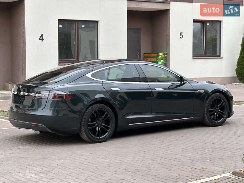 Лифтбек Tesla Model S 2013 в Одессе