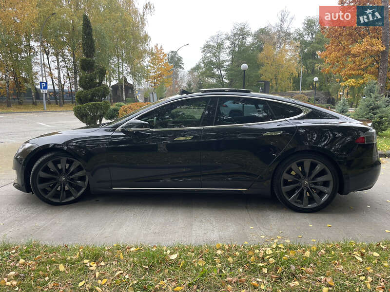 Ліфтбек Tesla Model S 2017 в Києві фото 7 Ліфтбек Tesla Model S 2017 в Києві
