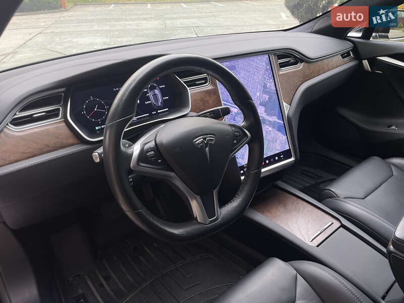 Ліфтбек Tesla Model S 2017 в Києві фото 13 Ліфтбек Tesla Model S 2017 в Києві