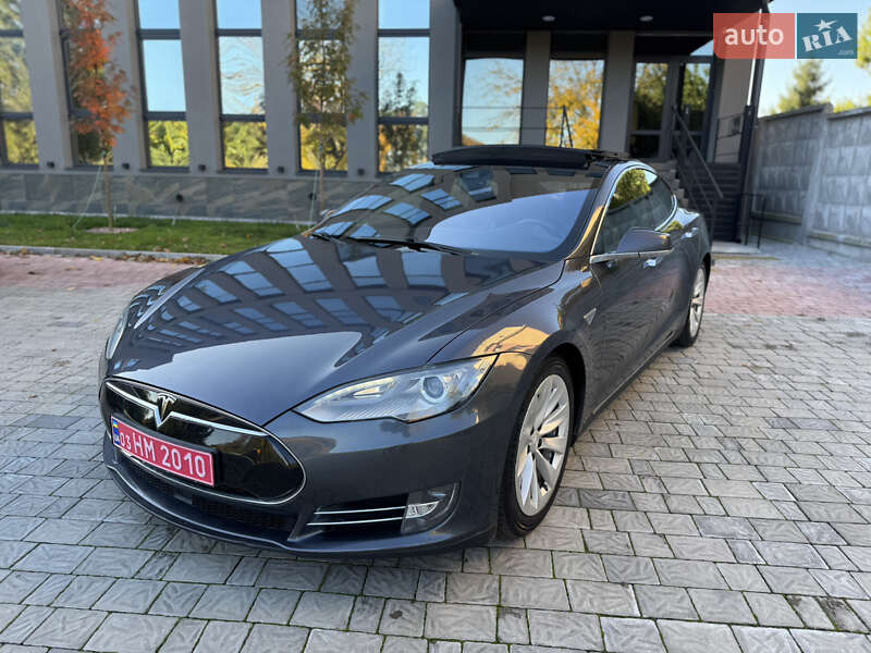 Ліфтбек Tesla Model S 2015 в Рівному фото 8 Ліфтбек Tesla Model S 2015 в Рівному