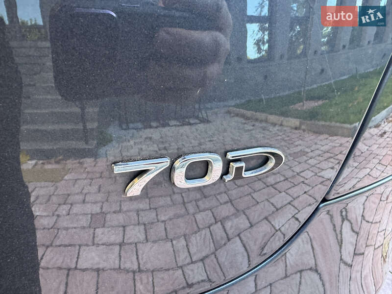 Ліфтбек Tesla Model S 2015 в Рівному фото 17 Ліфтбек Tesla Model S 2015 в Рівному