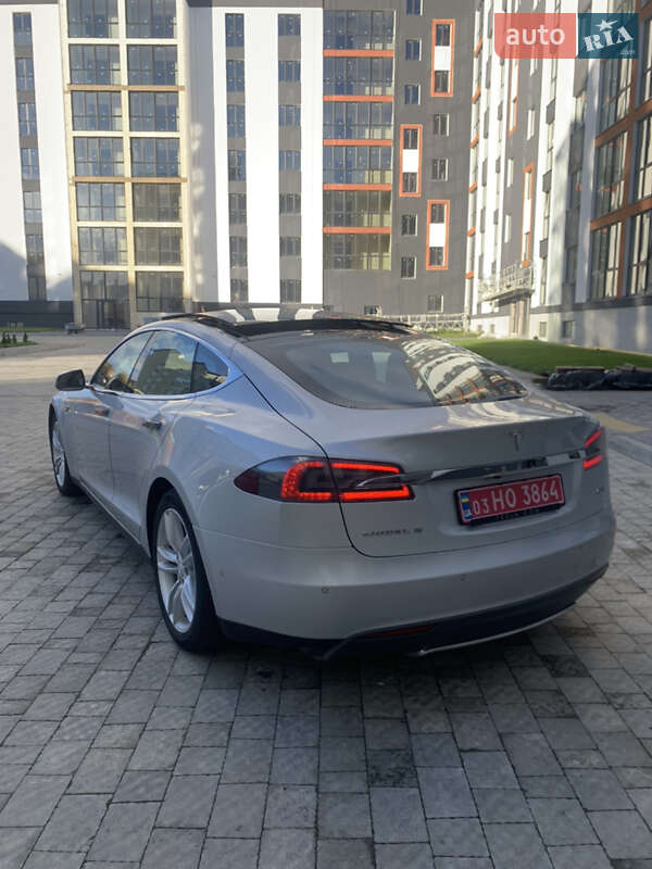 Tesla Model S 2015 Tesla Model S 2015