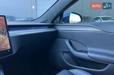 Лифтбек Tesla Model S 2022 в Львове