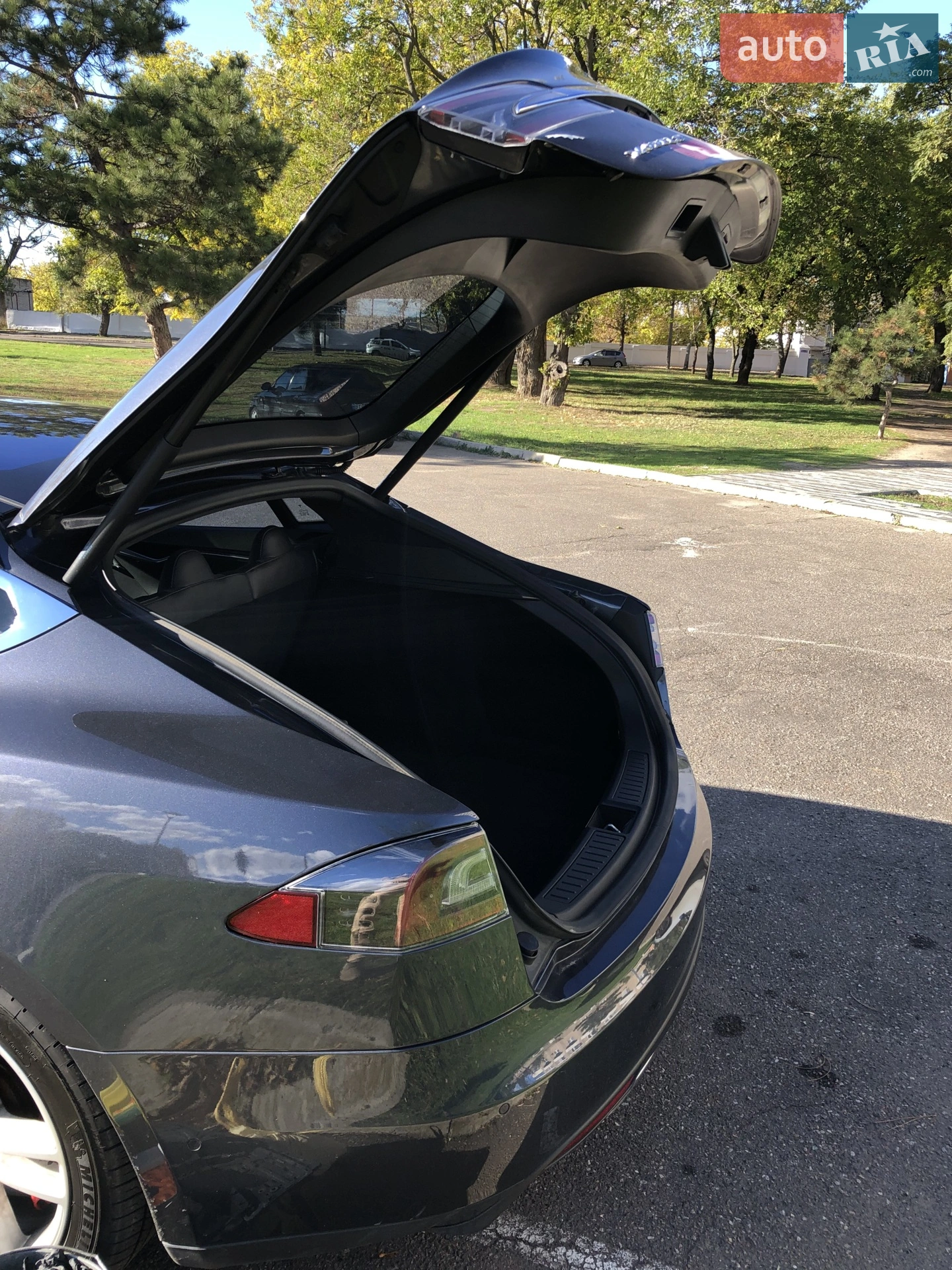 2014 Tesla Model S - мініатюра 21