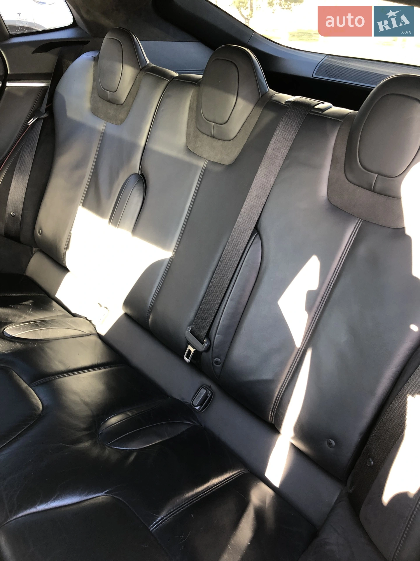 2014 Tesla Model S - мініатюра 39