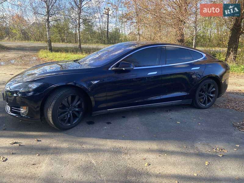 Ліфтбек Tesla Model S 2014 в Хмельницькому