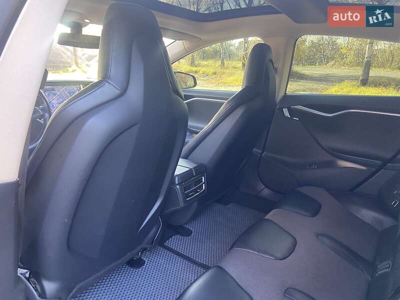 Ліфтбек Tesla Model S 2014 в Хмельницькому