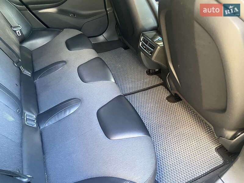 Ліфтбек Tesla Model S 2014 в Хмельницькому