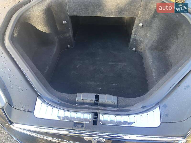 Ліфтбек Tesla Model S 2014 в Хмельницькому