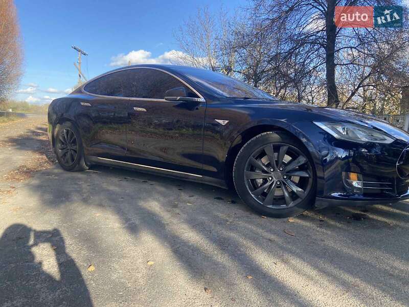 Ліфтбек Tesla Model S 2014 в Хмельницькому