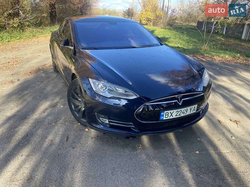 Ліфтбек Tesla Model S 2014 в Хмельницькому
