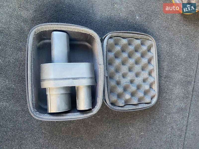 Ліфтбек Tesla Model S 2014 в Хмельницькому