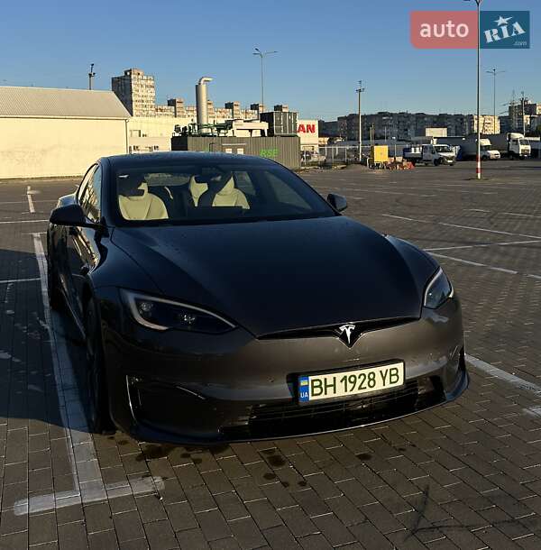 Tesla Model S 2022