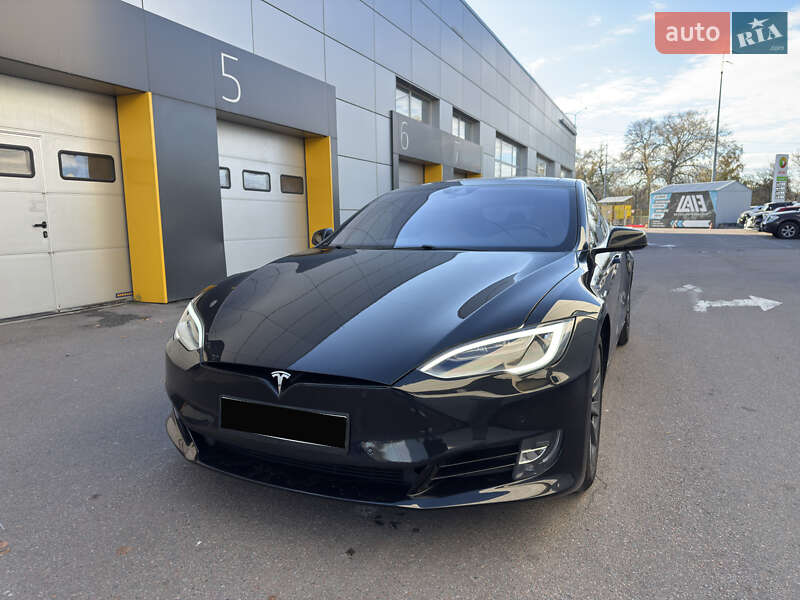 Ліфтбек Tesla Model S 2016 в Києві фото 4 Ліфтбек Tesla Model S 2016 в Києві