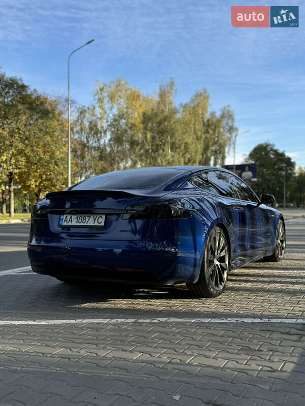 Лифтбек Tesla Model S 2019 в Киеве