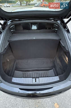 Лифтбек Tesla Model S 2022 в Белой Церкви