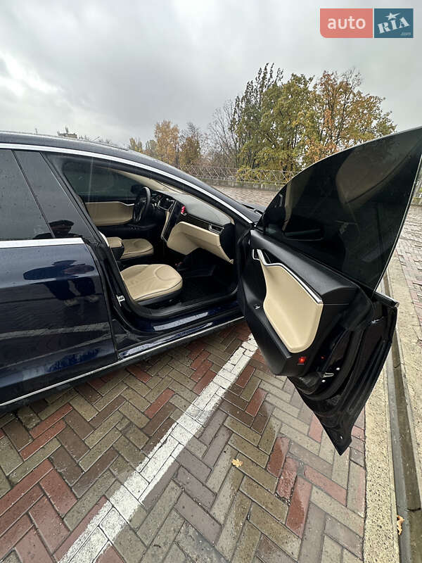 Лифтбек Tesla Model S 2013 в Харькове