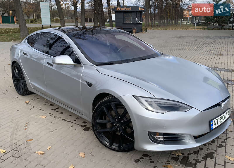 Лифтбек Tesla Model S 2018 в Ивано-Франковске фото 3 Лифтбек Tesla Model S 2018 в Ивано-Франковске
