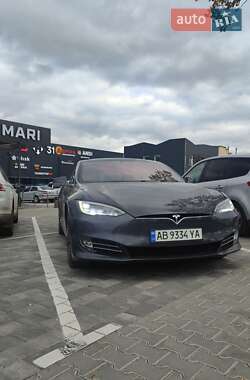 Ліфтбек Tesla Model S 2016 в Вінниці