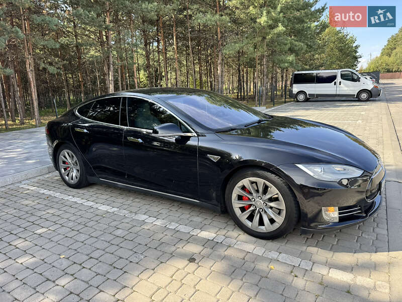 Ліфтбек Tesla Model S 2015 в Києві фото 7 Ліфтбек Tesla Model S 2015 в Києві