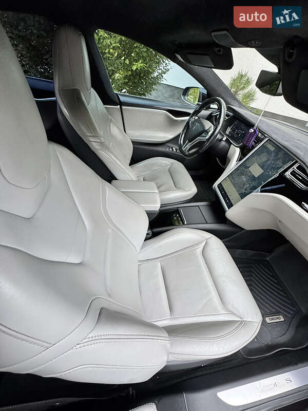 Ліфтбек Tesla Model S 2015 в Києві фото 34 Ліфтбек Tesla Model S 2015 в Києві