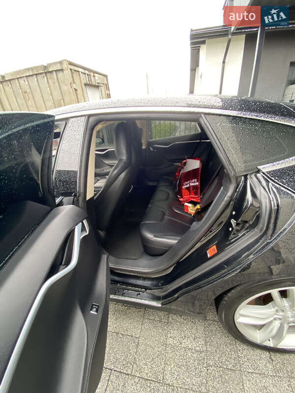 Лифтбек Tesla Model S 2014 в Ровно фото 9 Лифтбек Tesla Model S 2014 в Ровно