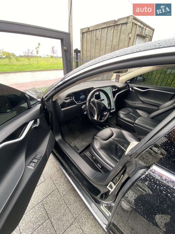 Лифтбек Tesla Model S 2014 в Ровно фото 24 Лифтбек Tesla Model S 2014 в Ровно