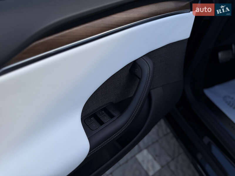 Ліфтбек Tesla Model S 2024 в Дрогобичі фото 89 Ліфтбек Tesla Model S 2024 в Дрогобичі