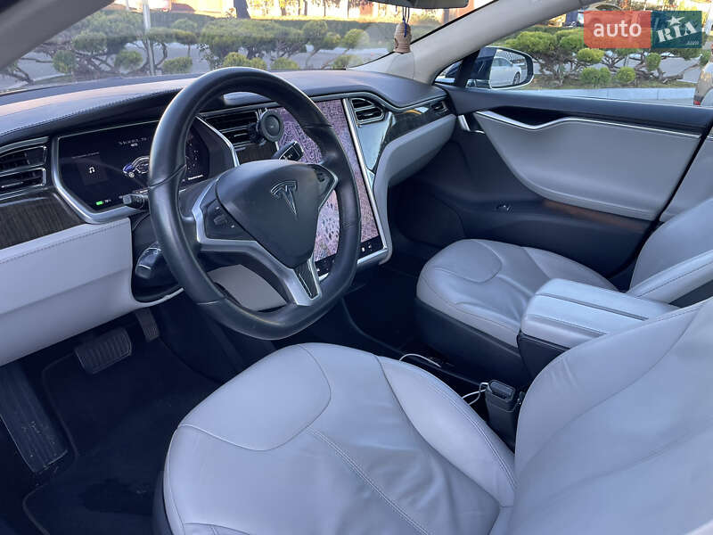 Лифтбек Tesla Model S 2013 в Одессе фото 10 Лифтбек Tesla Model S 2013 в Одессе