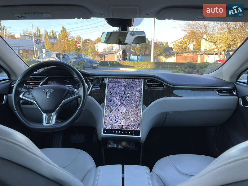 Лифтбек Tesla Model S 2013 в Одессе фото 14 Лифтбек Tesla Model S 2013 в Одессе