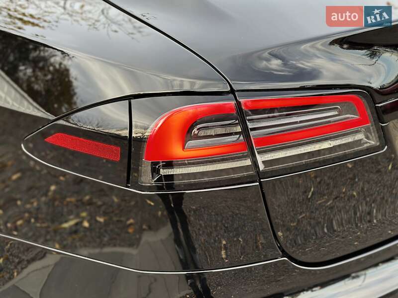 Лифтбек Tesla Model S 2022 в Киеве фото 14 Лифтбек Tesla Model S 2022 в Киеве