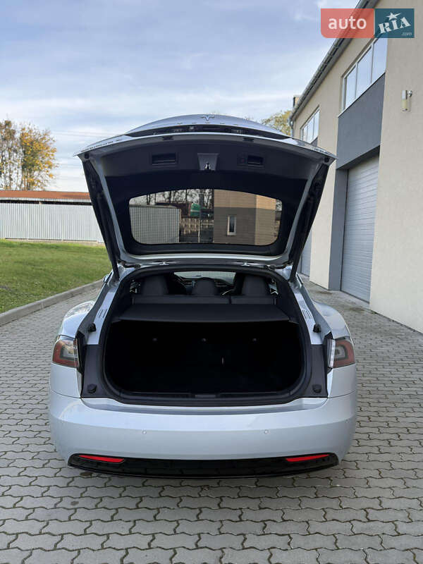 Ліфтбек Tesla Model S 2017 в Радехові фото 7 Ліфтбек Tesla Model S 2017 в Радехові
