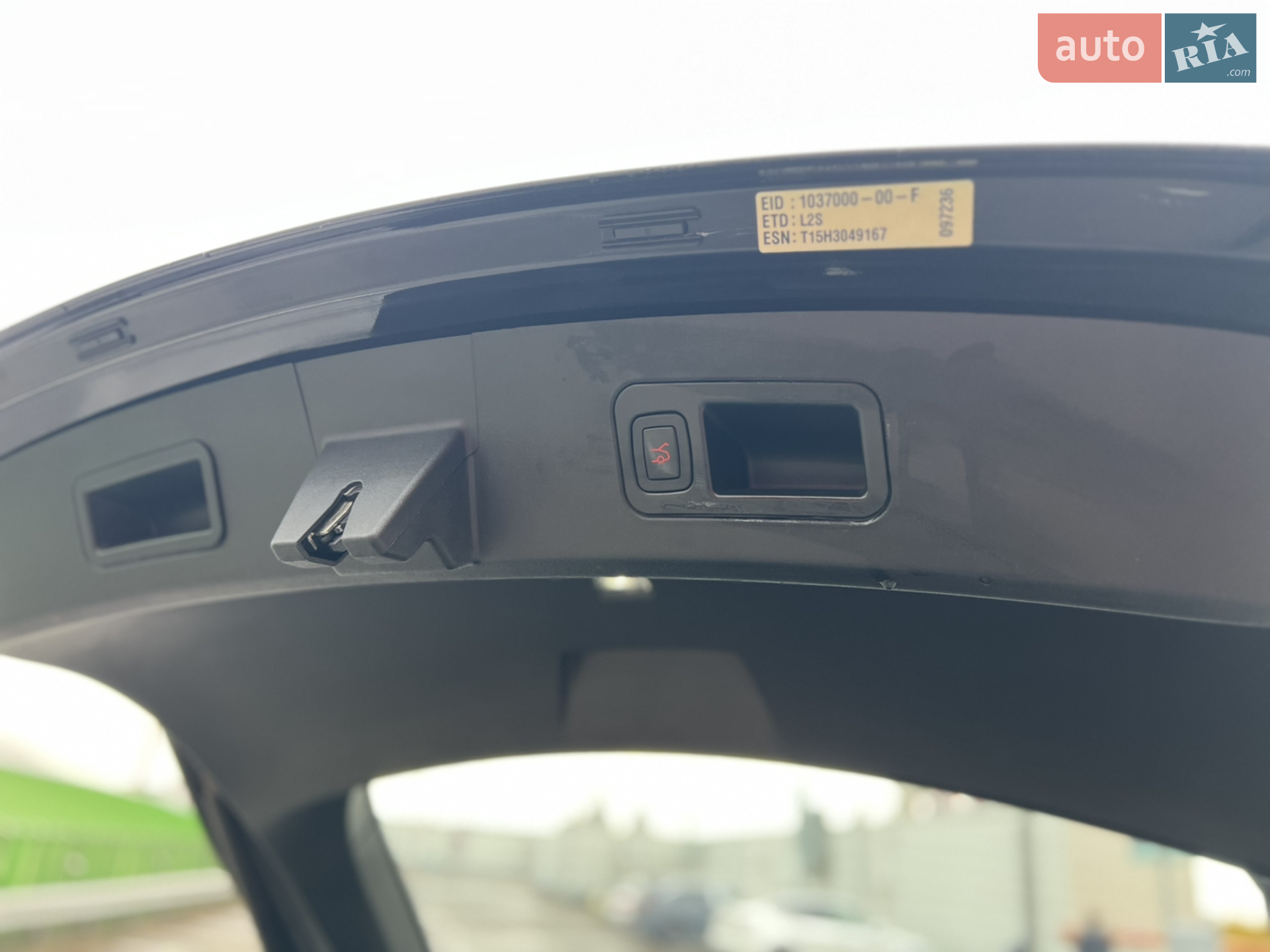 2015 Tesla Model S - мініатюра 14