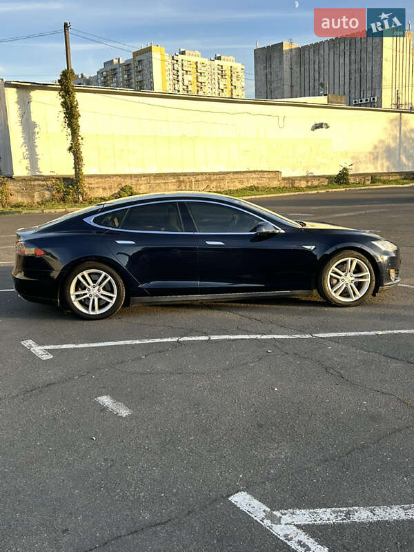 Лифтбек Tesla Model S 2013 в Одессе