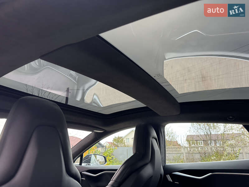Лифтбек Tesla Model S 2015 в Житомире фото 14 Лифтбек Tesla Model S 2015 в Житомире