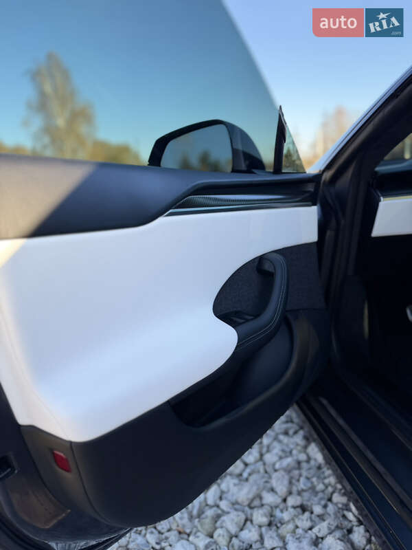 Лифтбек Tesla Model S 2022 в Львове фото 13 Лифтбек Tesla Model S 2022 в Львове