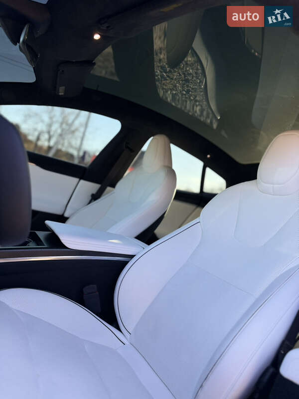 Лифтбек Tesla Model S 2022 в Львове фото 16 Лифтбек Tesla Model S 2022 в Львове