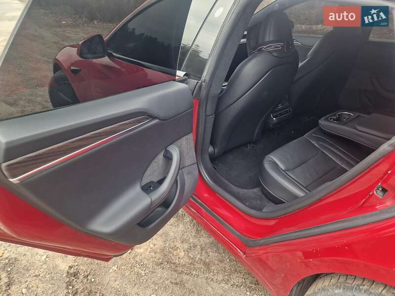 Ліфтбек Tesla Model S 2022 в Черкасах