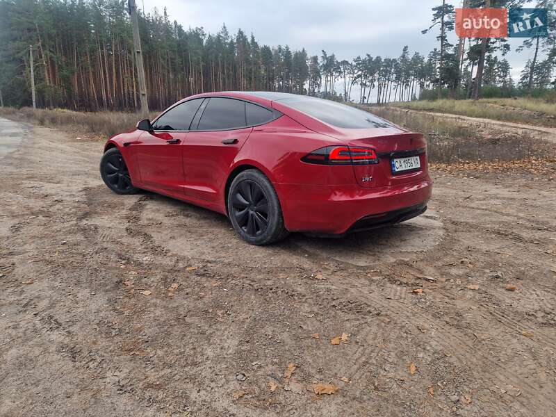 Ліфтбек Tesla Model S 2022 в Черкасах