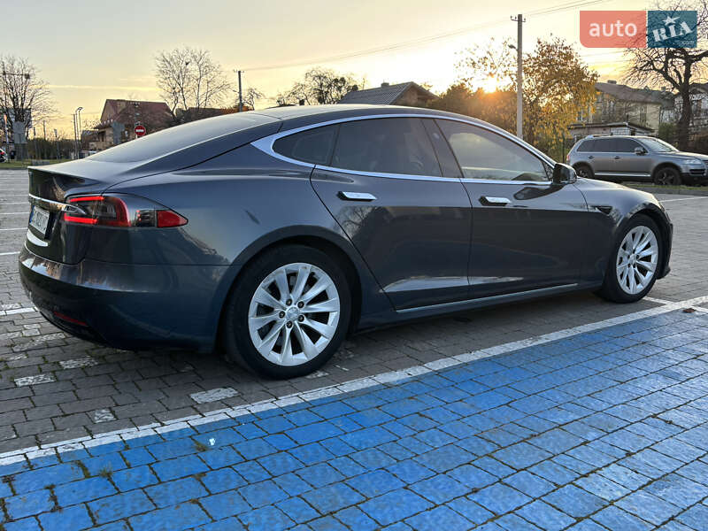 Лифтбек Tesla Model S 2017 в Львове фото 4 Лифтбек Tesla Model S 2017 в Львове