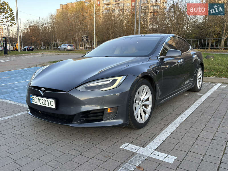 Лифтбек Tesla Model S 2017 в Львове фото 29 Лифтбек Tesla Model S 2017 в Львове