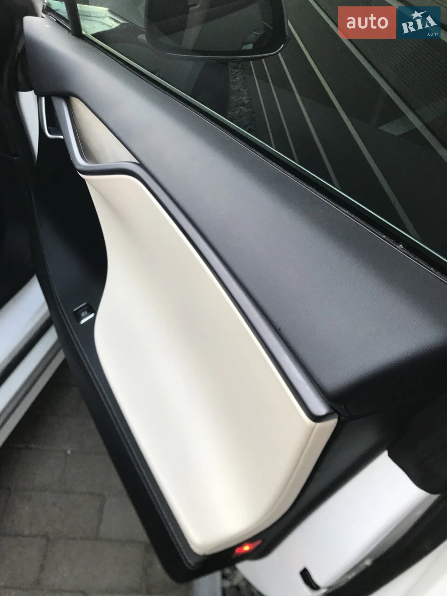 2019 Tesla Model S - мініатюра 18