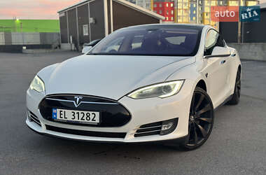Ліфтбек Tesla Model S 2014 в Вінниці