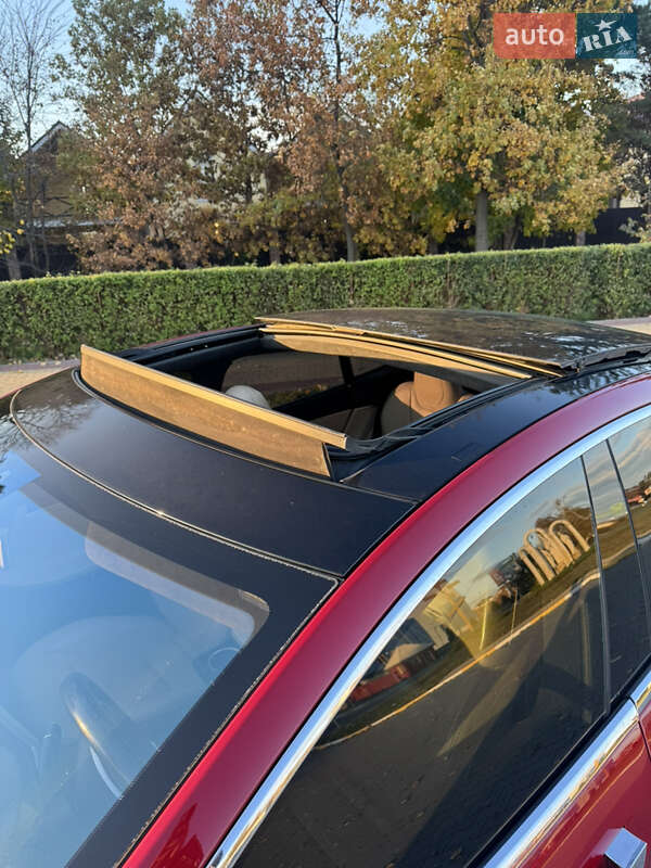 Ліфтбек Tesla Model S 2016 в Києві фото 32 Ліфтбек Tesla Model S 2016 в Києві