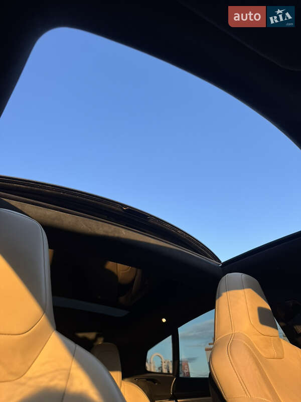 Ліфтбек Tesla Model S 2016 в Києві фото 31 Ліфтбек Tesla Model S 2016 в Києві